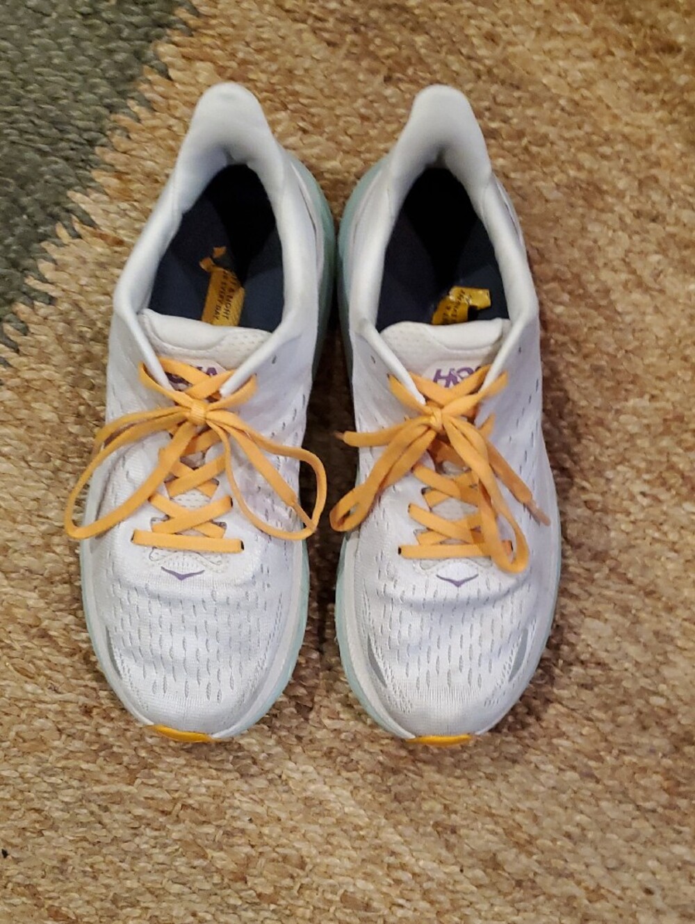 Hoka Clifton 8 Women's White Shoes with Yellow Laces Size 7.5 - Picture 15 of 15